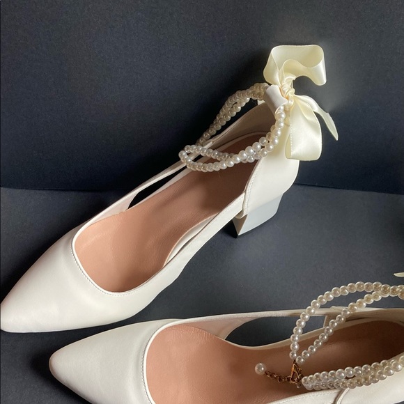 SHEIN Cream Dress Heels - Picture 3 of 5